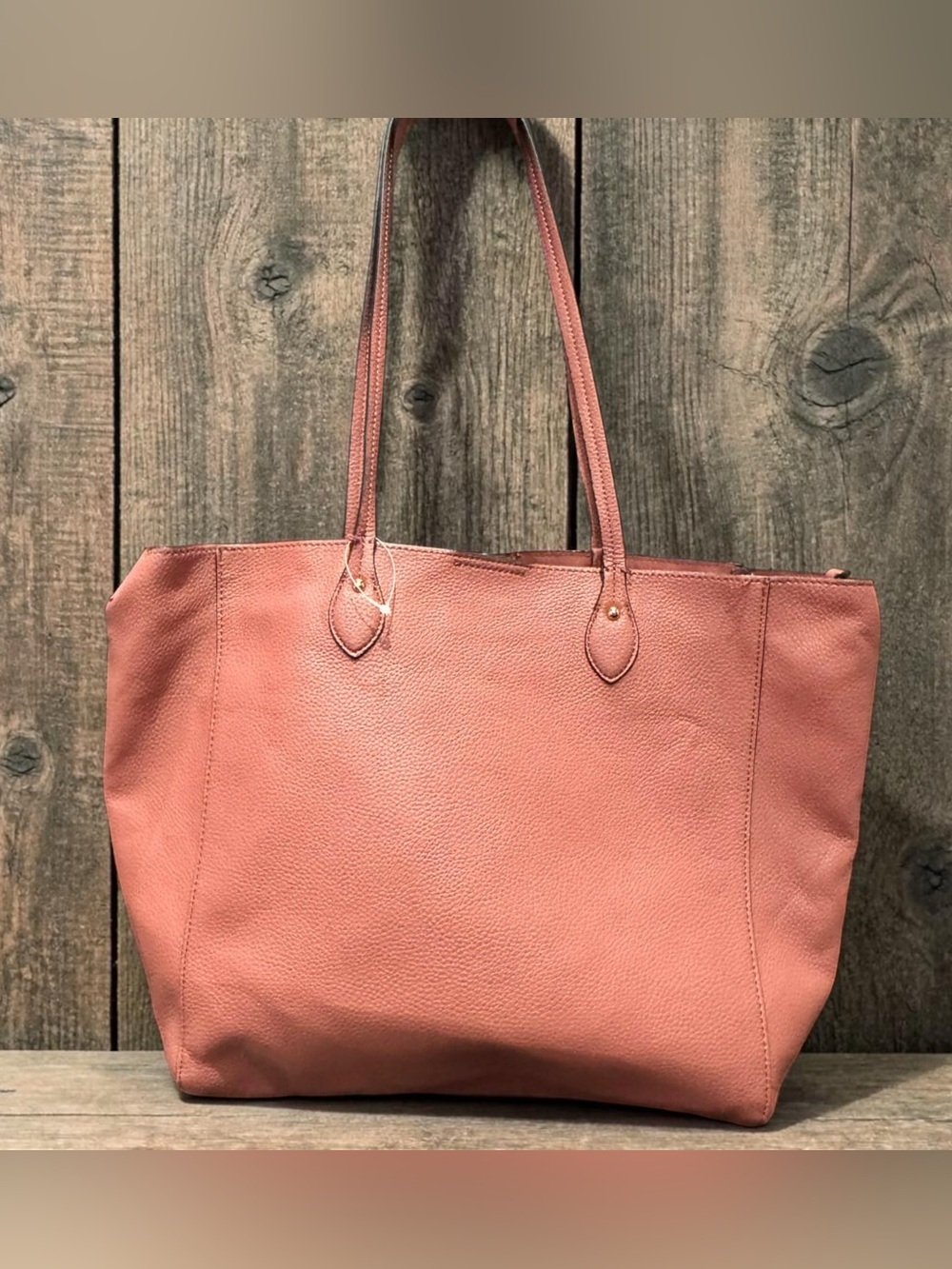 Kelly & Katie tote Middle pocket is removable
16” wide
13” tall